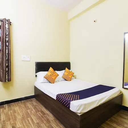 Spot On 49298 Hotel Midland Lodge
